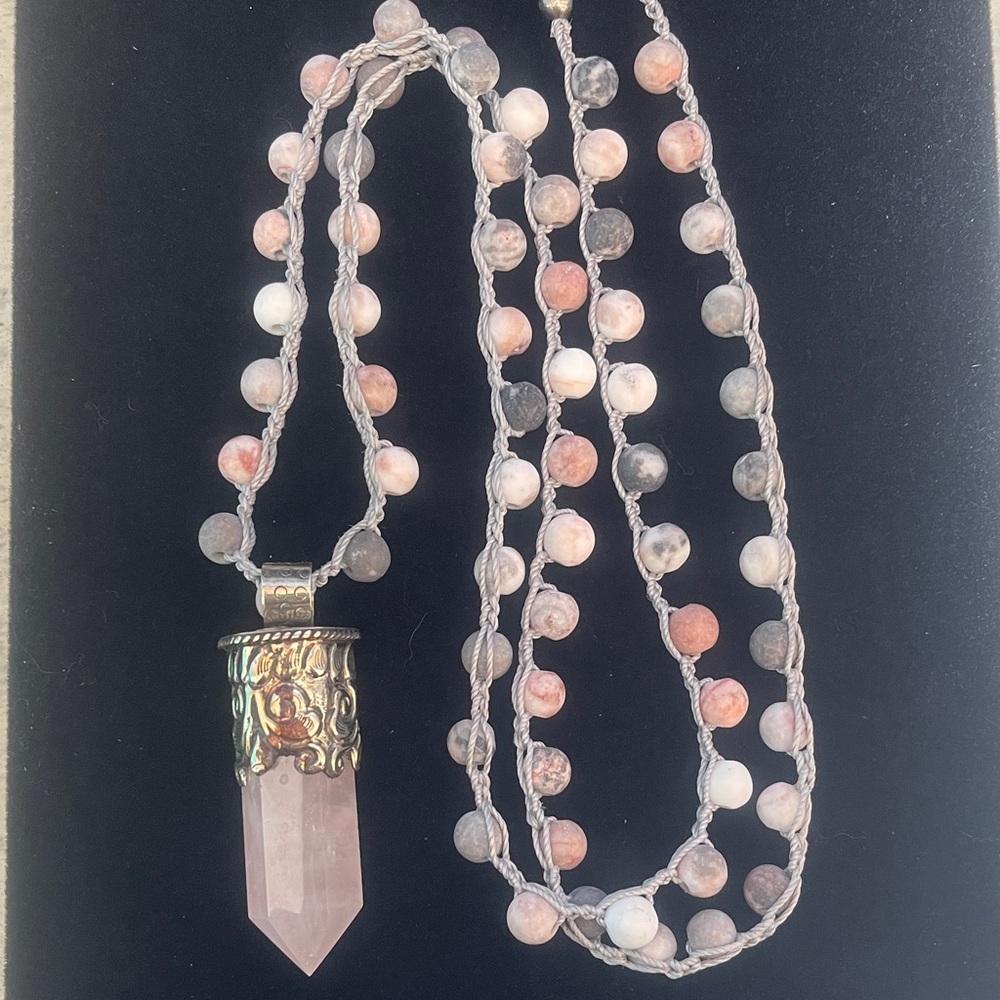 NWOT Rose Quartz Pendant Beaded Handmade Necklace